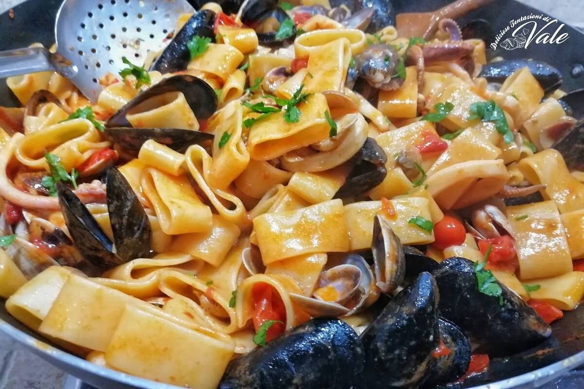 Calamarata Allo Scoglio Napoletana Un Mare Irresistibile In Un Piatto